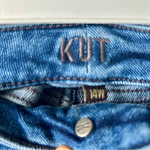 KUT from the cloth raw hem bootcut denim jeans size 14W, very stretchy EUC - Picture 5 of 5